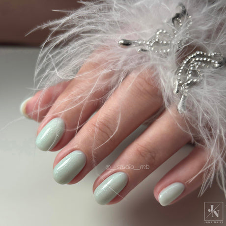 Glitzy Silver Diamond Top Coat - 10 ml