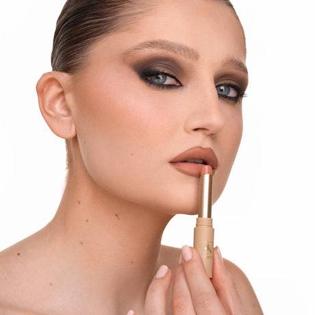Silky matte lipstick - 05 Soft Allure 6 g