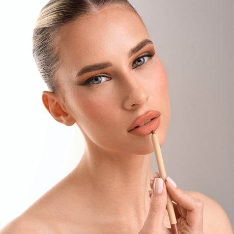 Lip liner - 06 Sculpt Trace 2 g