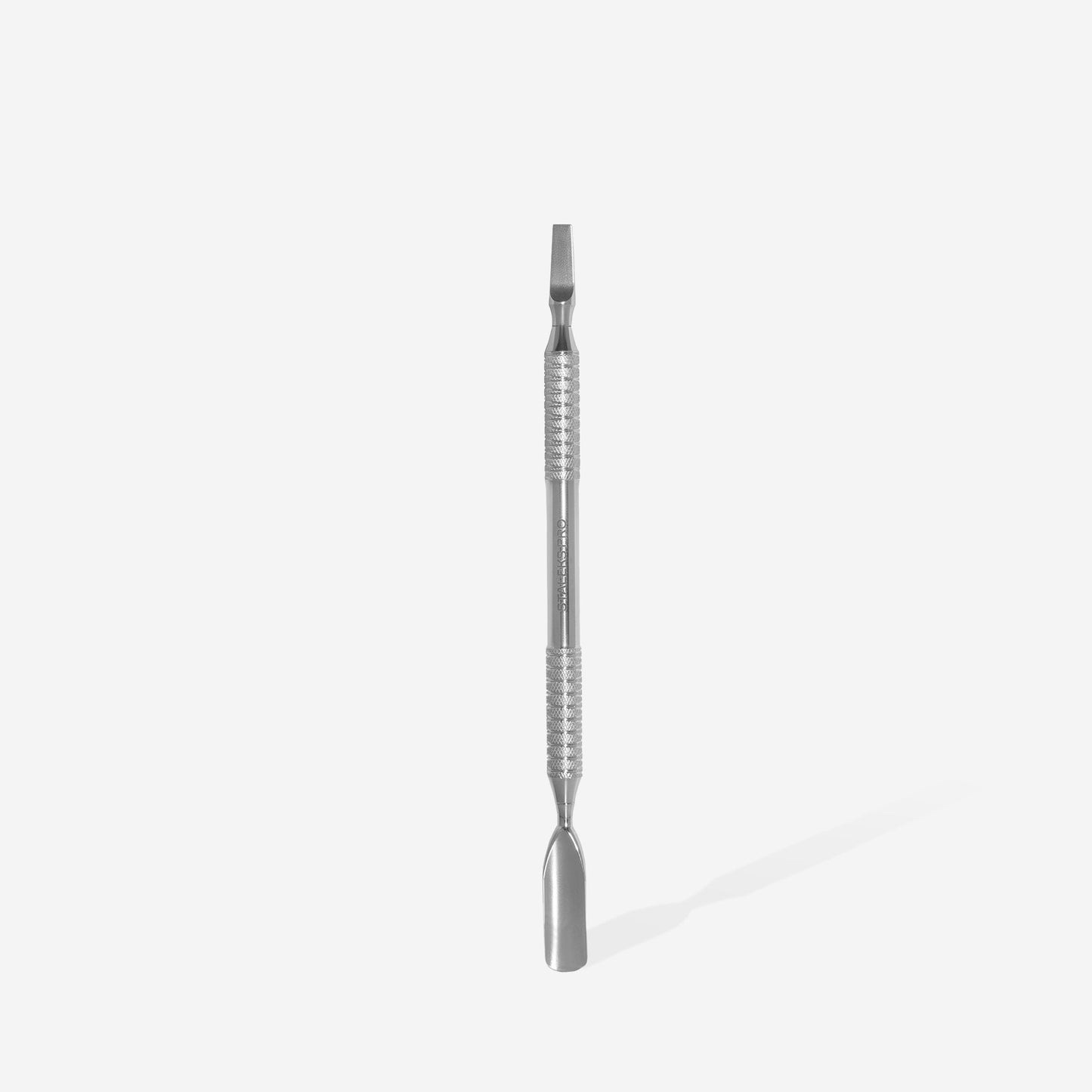 Staleks Pro Expert Pousse-Cuticules PE-30/5 with stainless steel body and ergonomic handle.