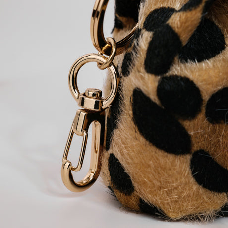 JN Leo Fluffy Keycharm & Bag