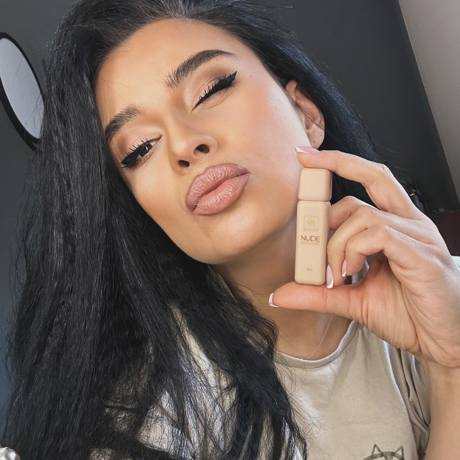 Lip Gloss Nude Pleasure