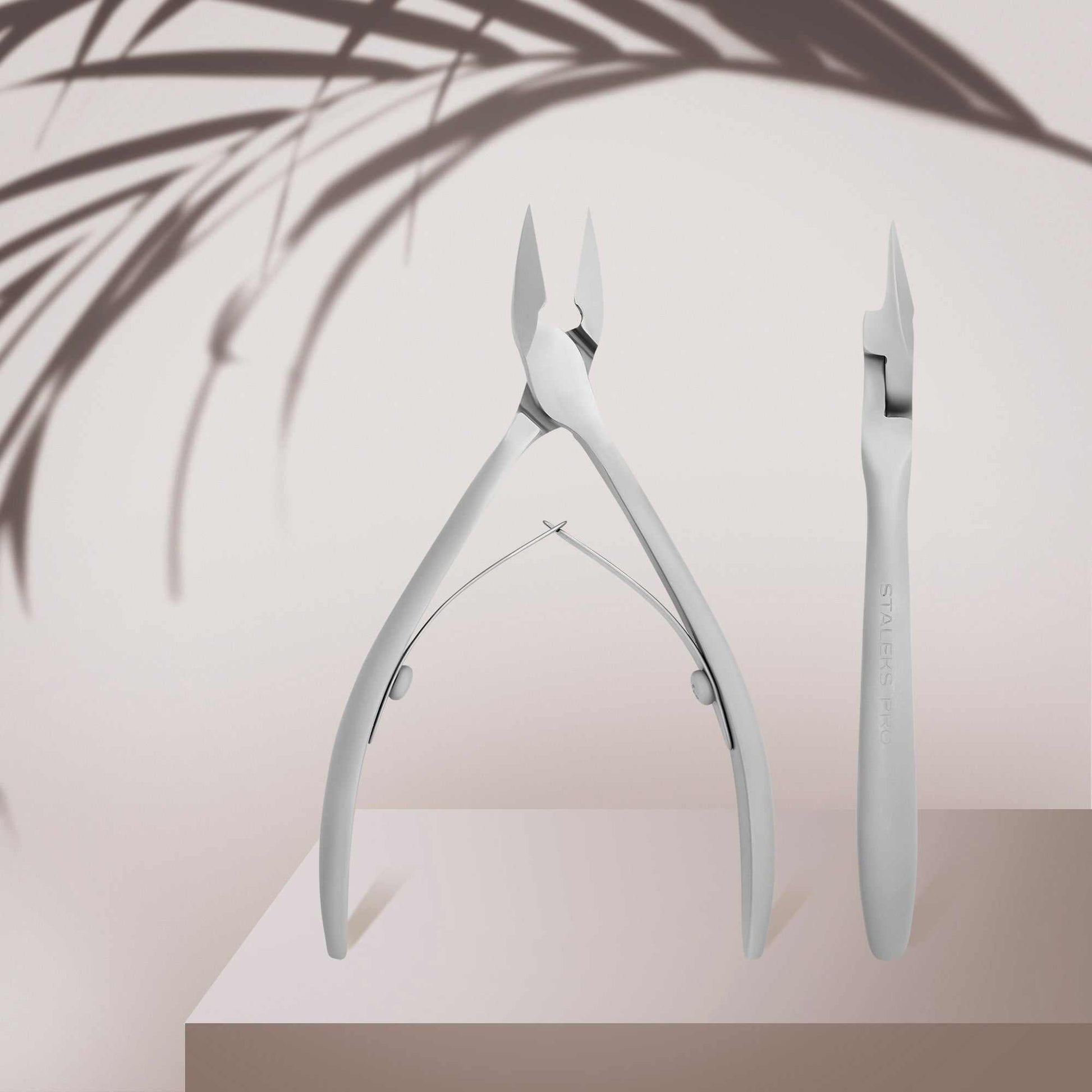 Nail nipper Staleks Pro Smart 71 for ingrown nails on display.
